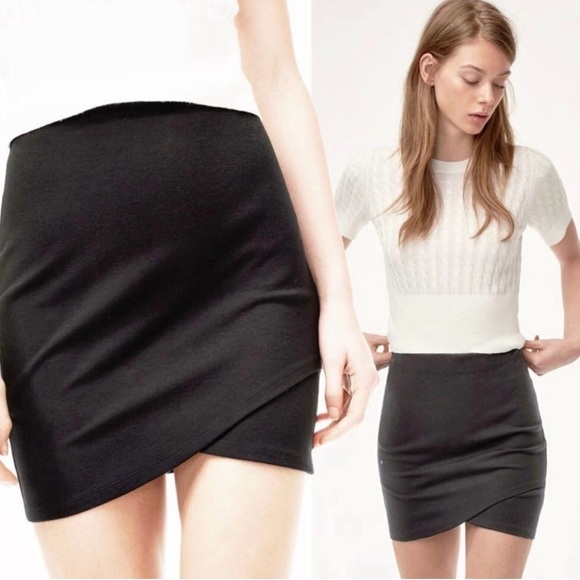 Aritzia Talula Black Tulip Women's Skirt XXS (0-2) - Picture 9 of 9